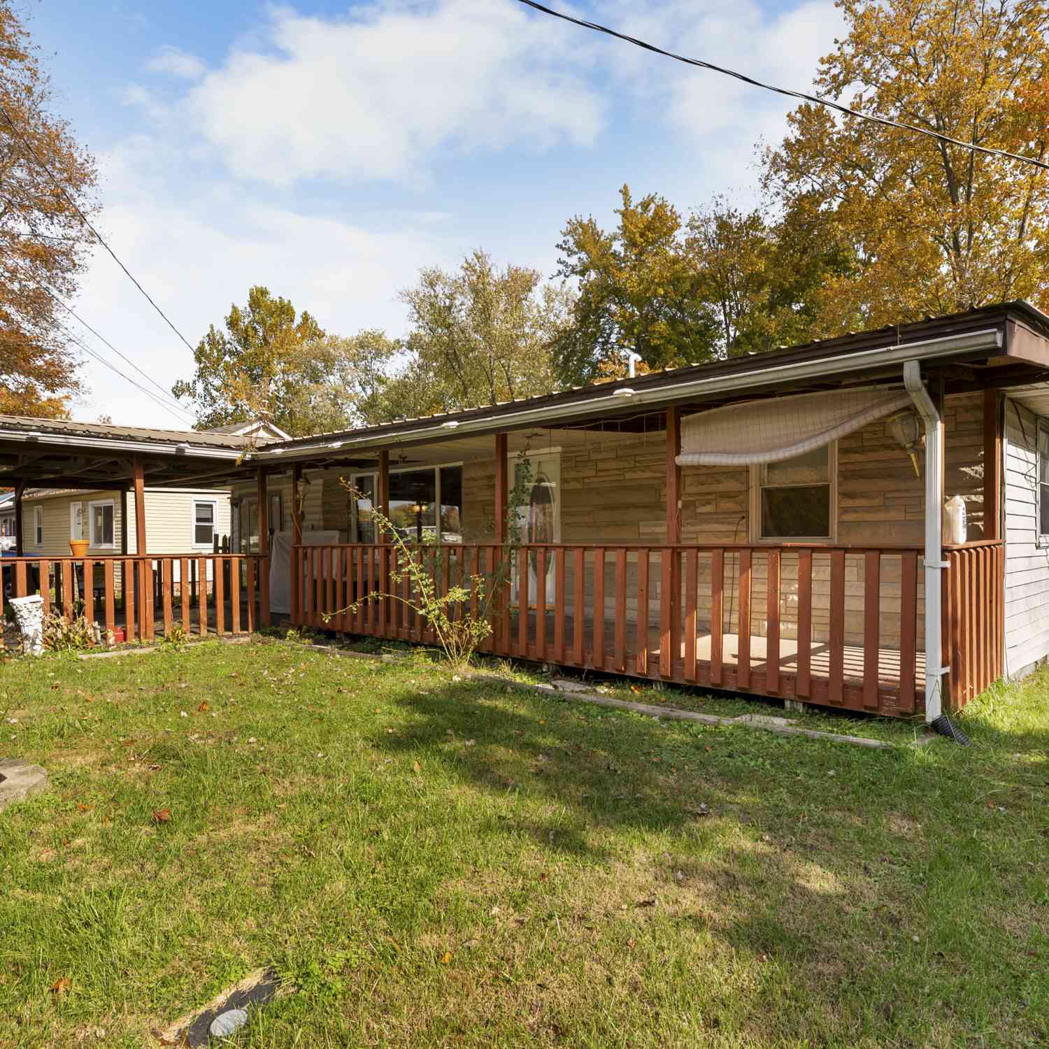 Homes For Sale - 149 S 7th Street<br/> Scott County, Austin, IN 47102