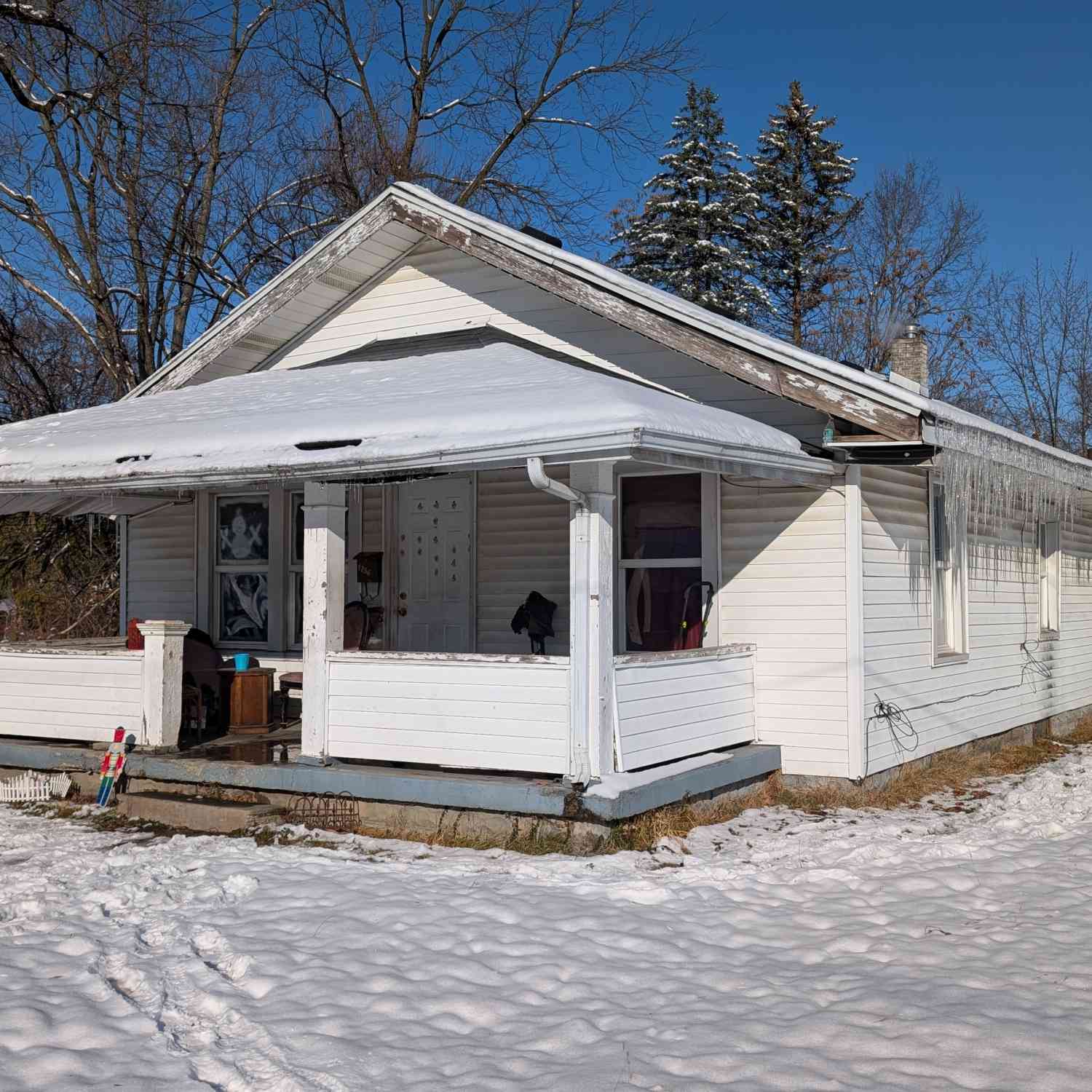 Homes For Sale - 1736 W 12th Street<br/> Madison County, Anderson, IN 46016