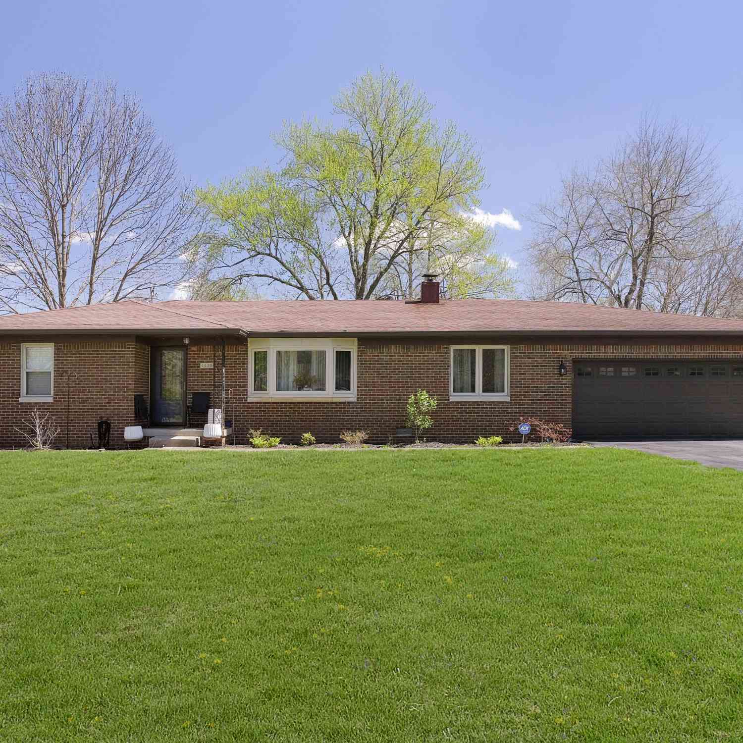 Homes For Sale - 4435 Chatham Place<br/> Indianapolis, IN 46226