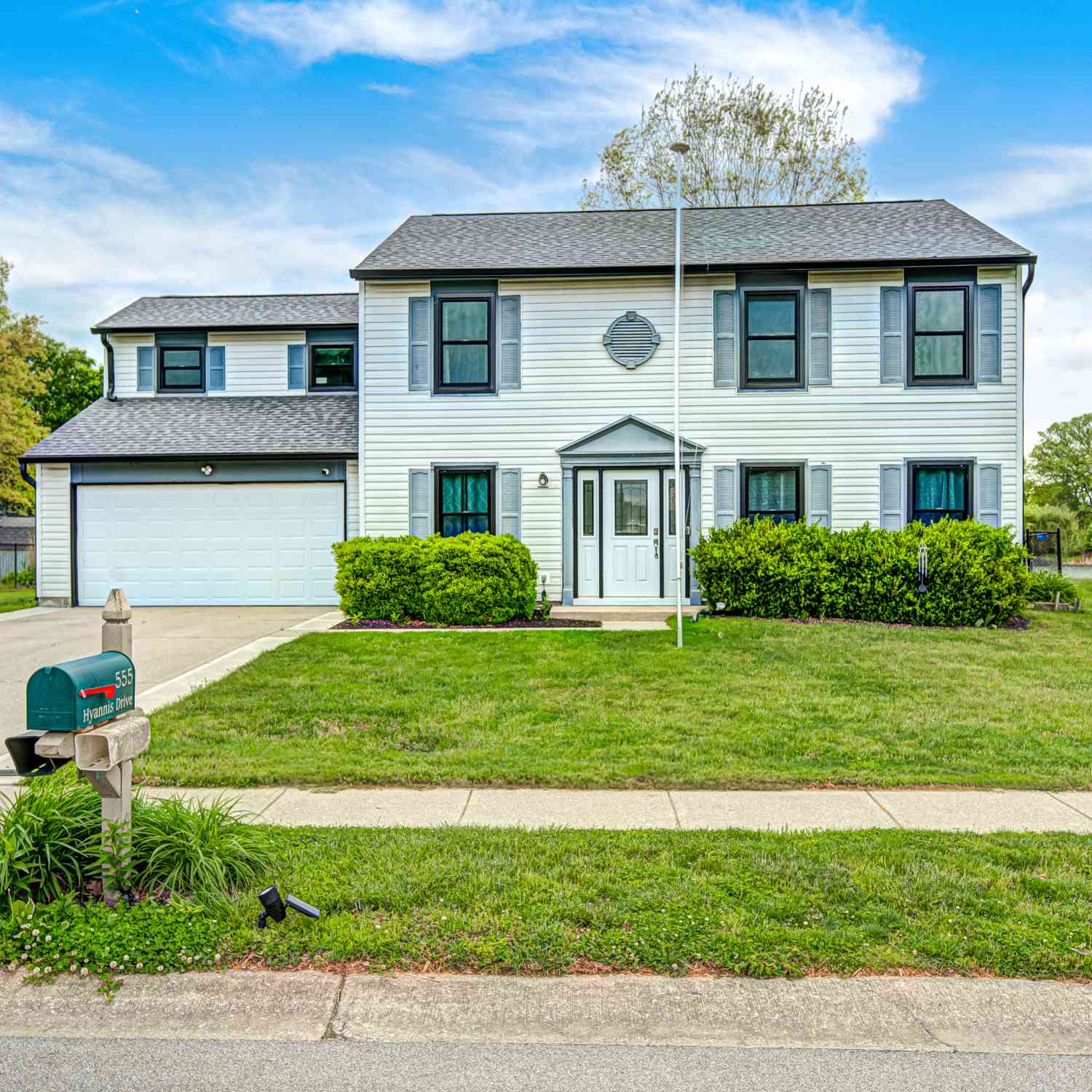 Condo For Sale - 555 Hyannis Drive<br/> Avon, IN 46123