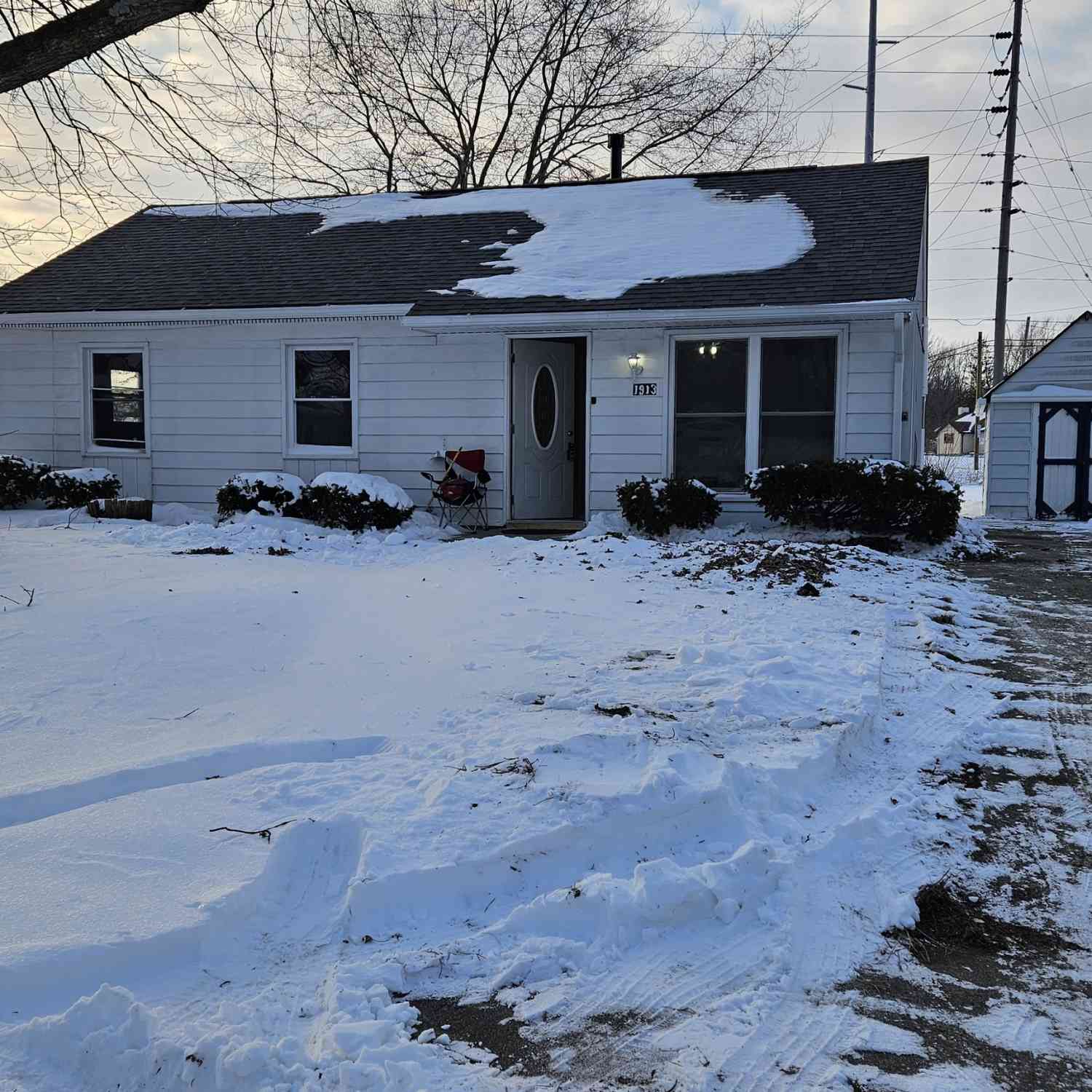 Homes For Sale - 1913 Norwood Place<br/> Madison County, Anderson, IN 46011