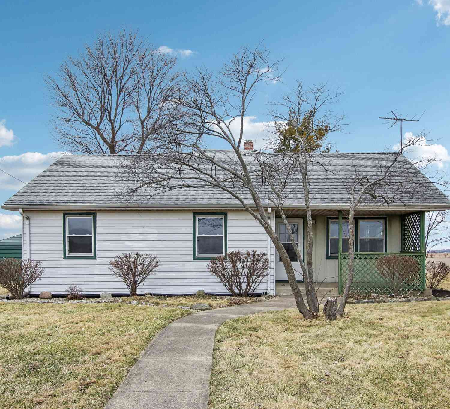 Homes For Sale - 7702 W State Road 38<br/> Madison County, Pendleton, IN 46064