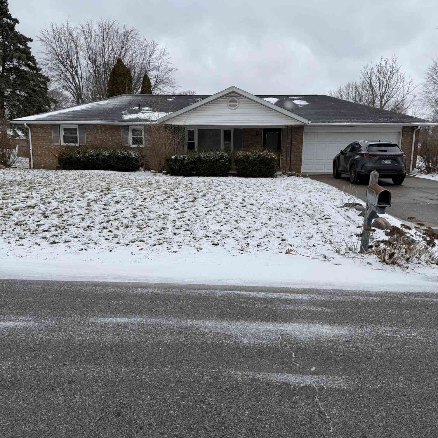 Homes For Sale - 1616 E 47th Street<br/> Madison County, Anderson, IN 46013