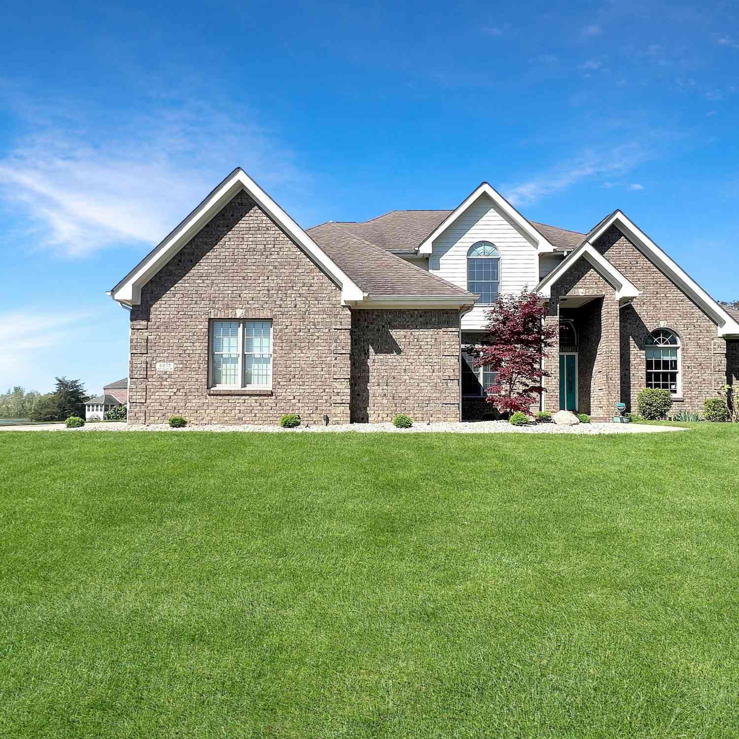 Homes For Sale - 6075 Waterside Drive<br/> Bartholomew County, Columbus, IN 47201
