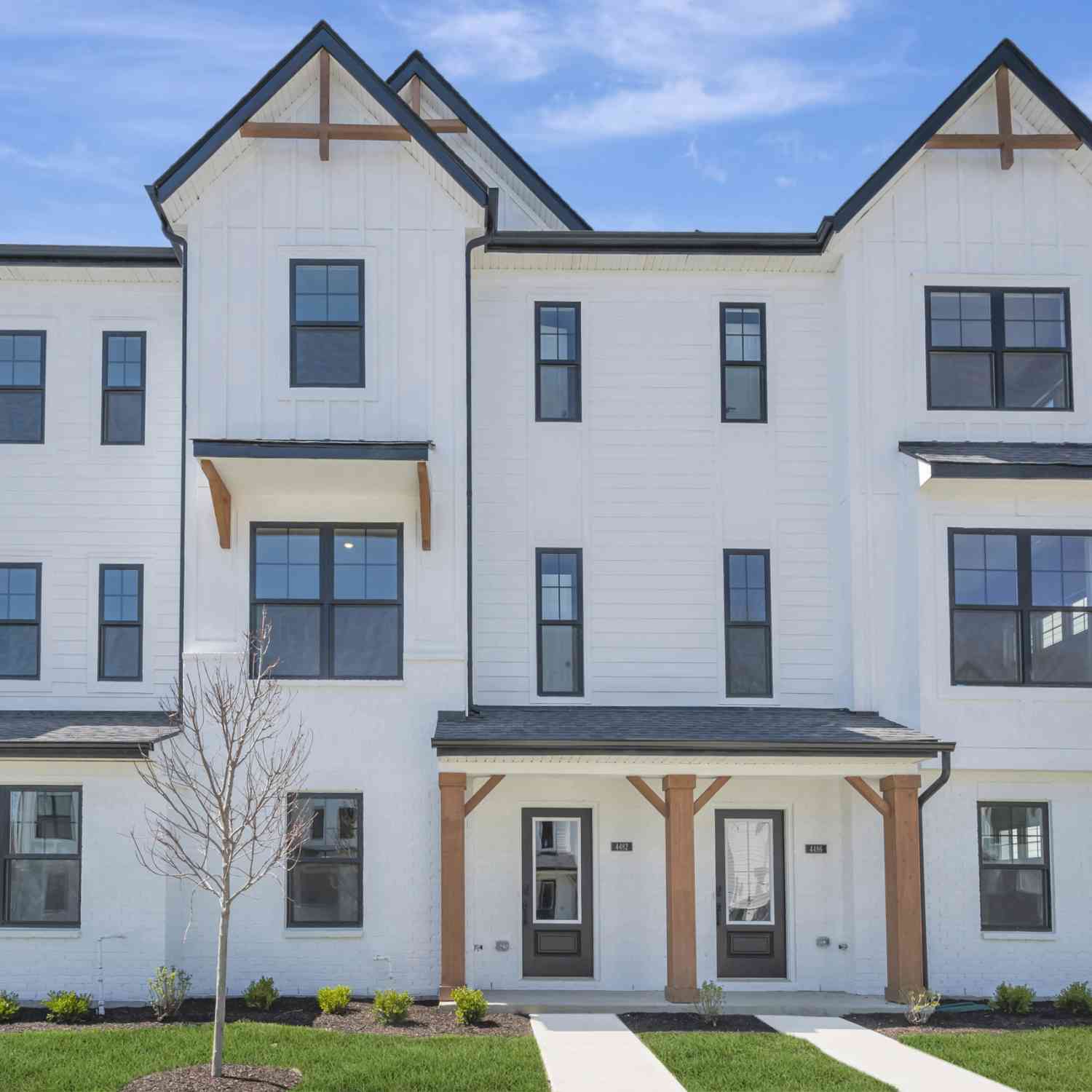 Townhouse For Sale - 4482 Yellowwood Avenue<br/> Brownsburg, IN 46112