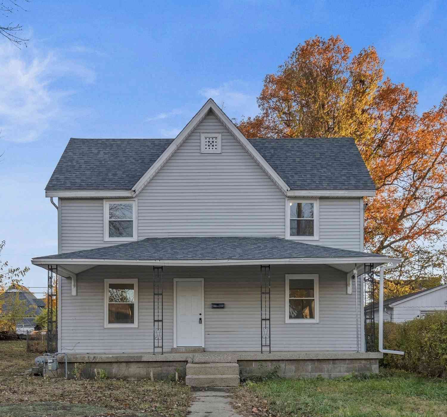 Homes For Sale - 911 W 3rd Street<br/> Madison County, Anderson, IN 46016