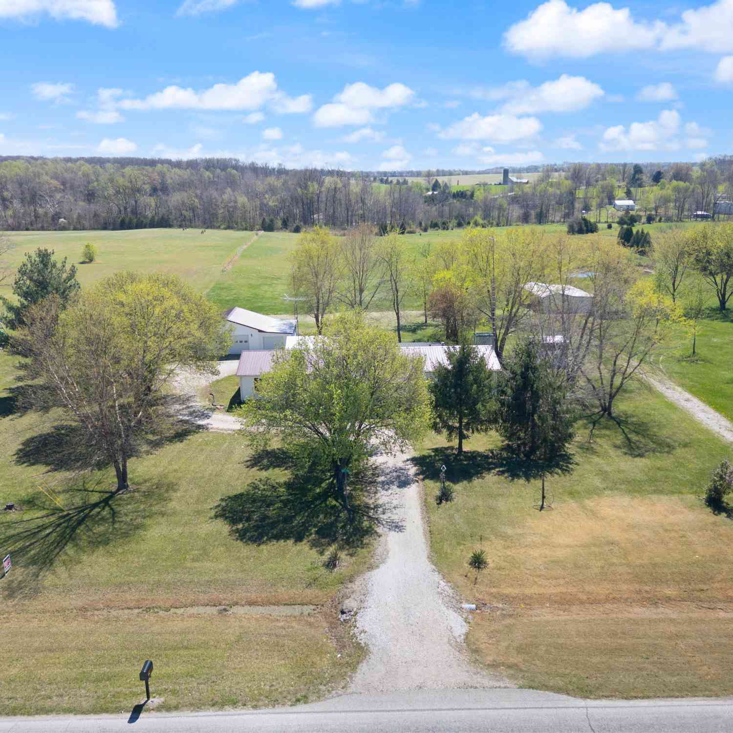 Mobile Home For Sale - 5810 E State Road 56<br/> Salem, IN 47167