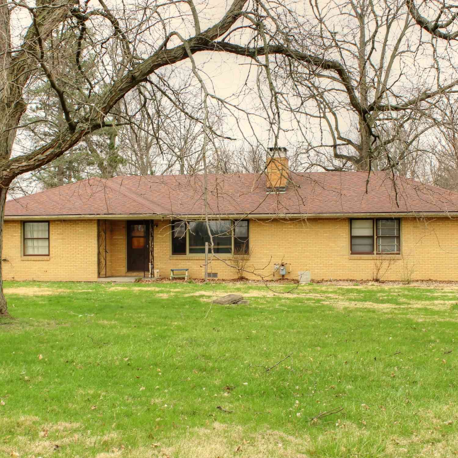 Homes For Sale - 1035 N Scatterfield Road<br/> Madison County, Anderson, IN 46012