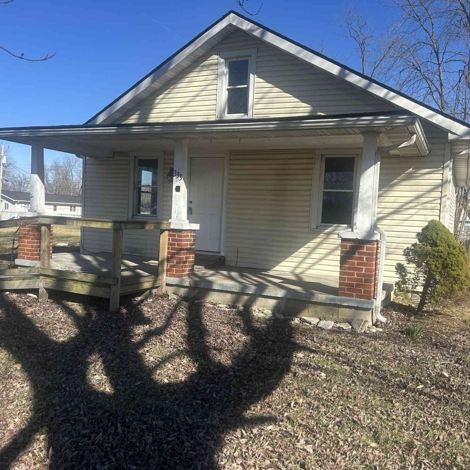 Homes For Sale - 333 S 1st Street<br/> Scott County, Austin, IN 47102