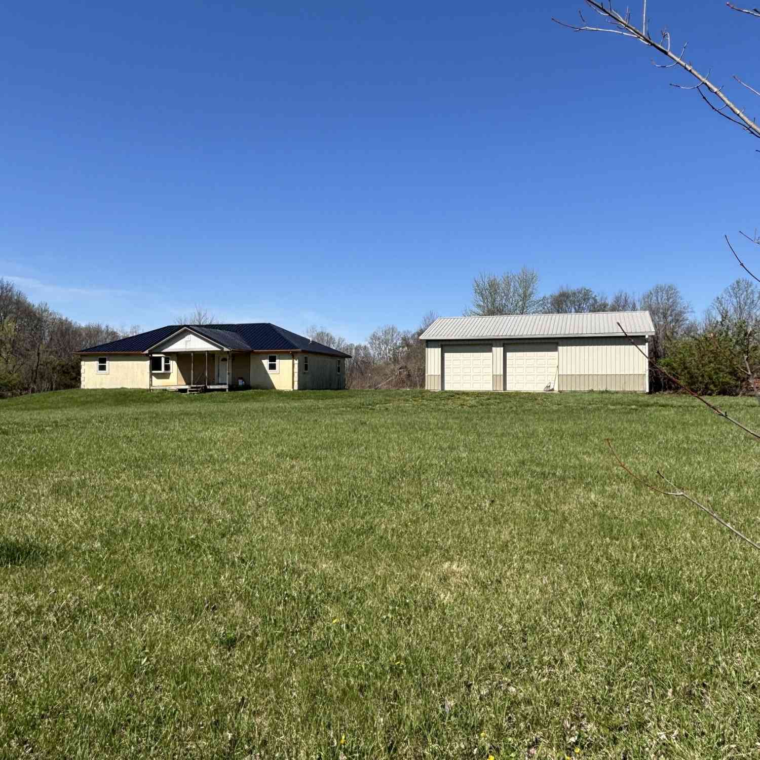 Homes For Sale - 6829 S County Road 625<br/> Fayette County, Connersville, IN 47331