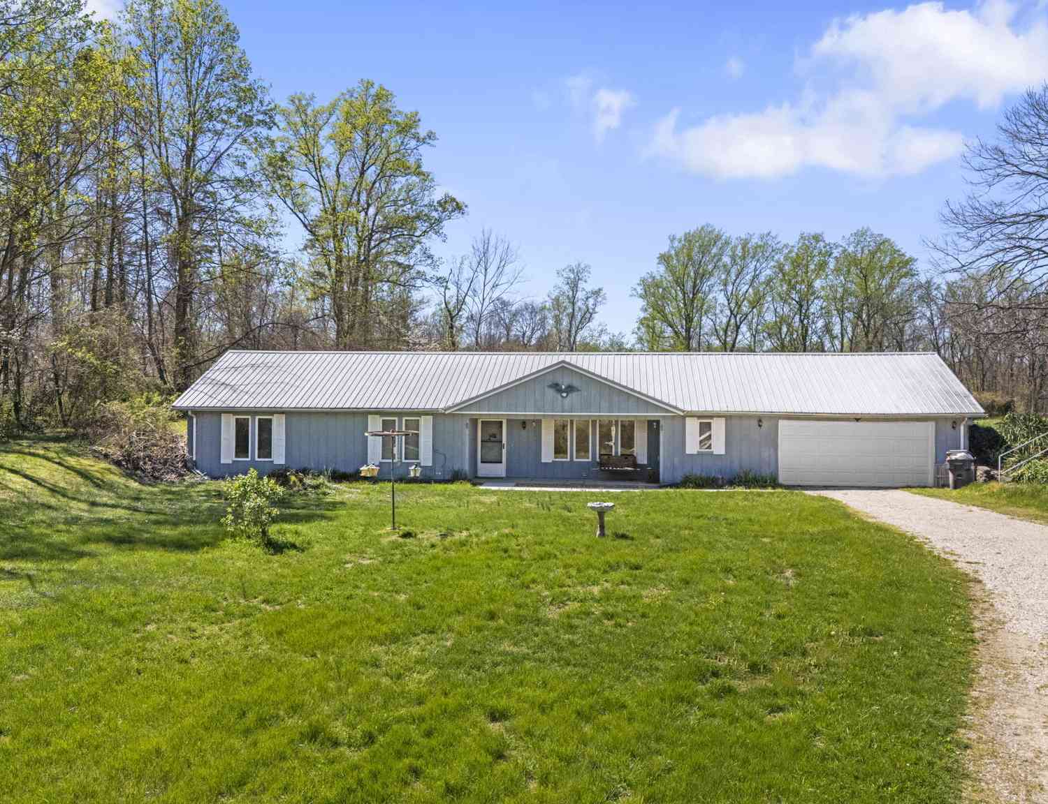 Homes For Sale - 4566 S Sommerville Road<br/> Scott County, Scottsburg, IN 47170