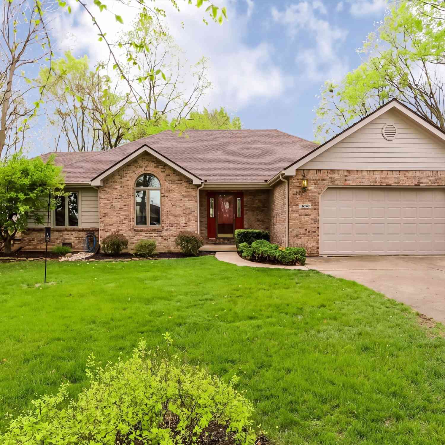 Homes For Sale - 1076 Chipmunk Lane<br/> Madison County, Pendleton, IN 46064