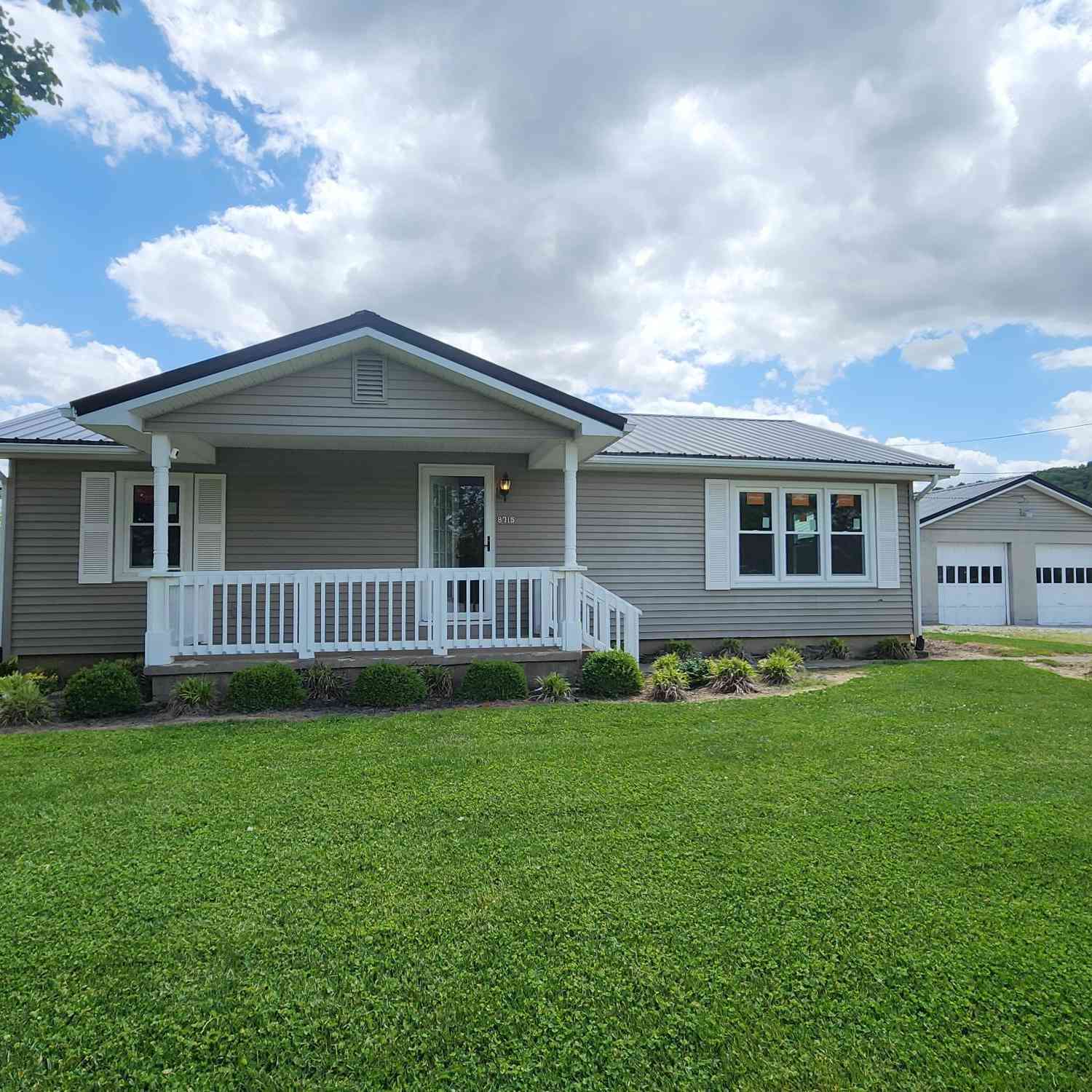 Homes For Sale - 8715 W State Road 58<br/> Jackson County, Norman, IN 47264