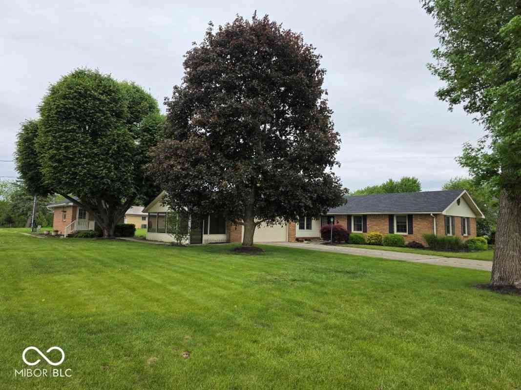 Homes For Sale - 1208 Fulton Avenue<br/> Madison County, Alexandria, IN 46001