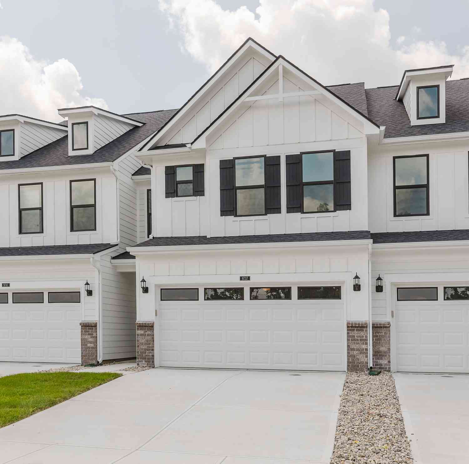 Townhouse For Sale - 9787 Behner Drive<br/> Fishers, IN 46038