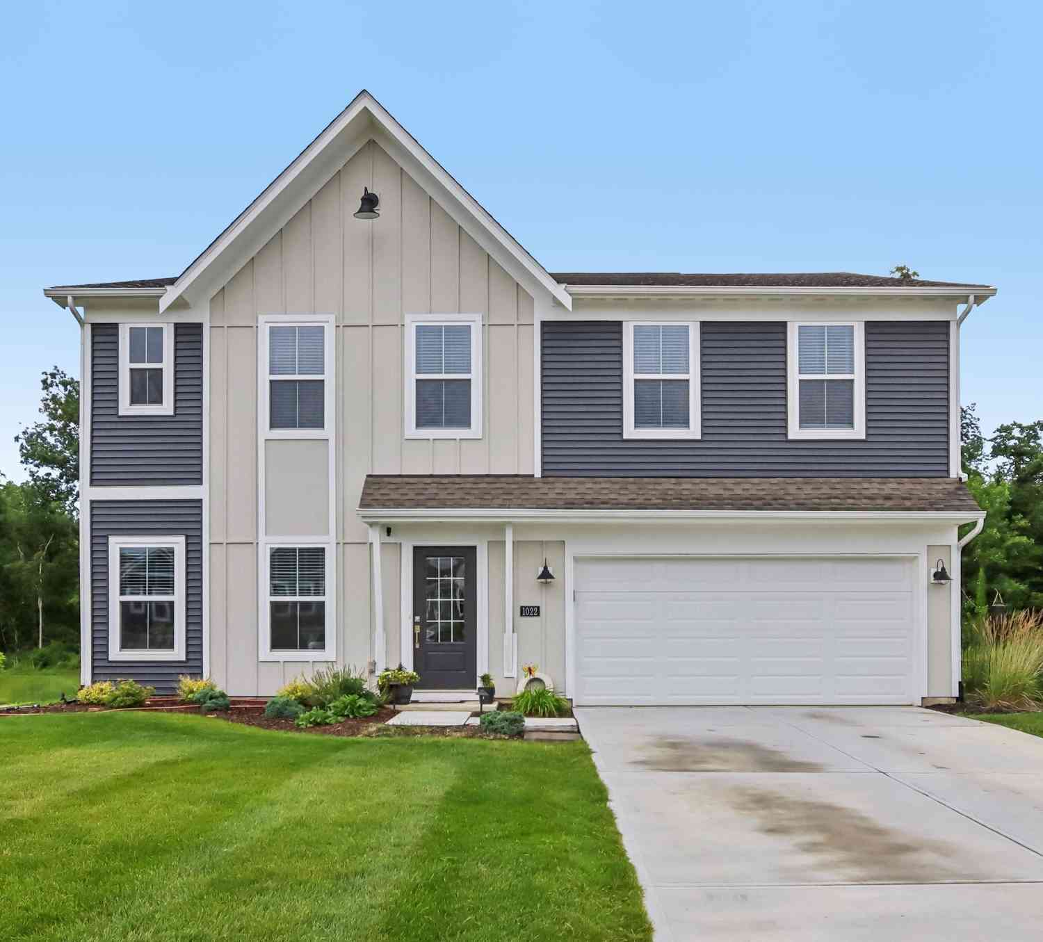 Homes For Sale - 1022 Cyprian Way<br/> Lebanon, IN 46052