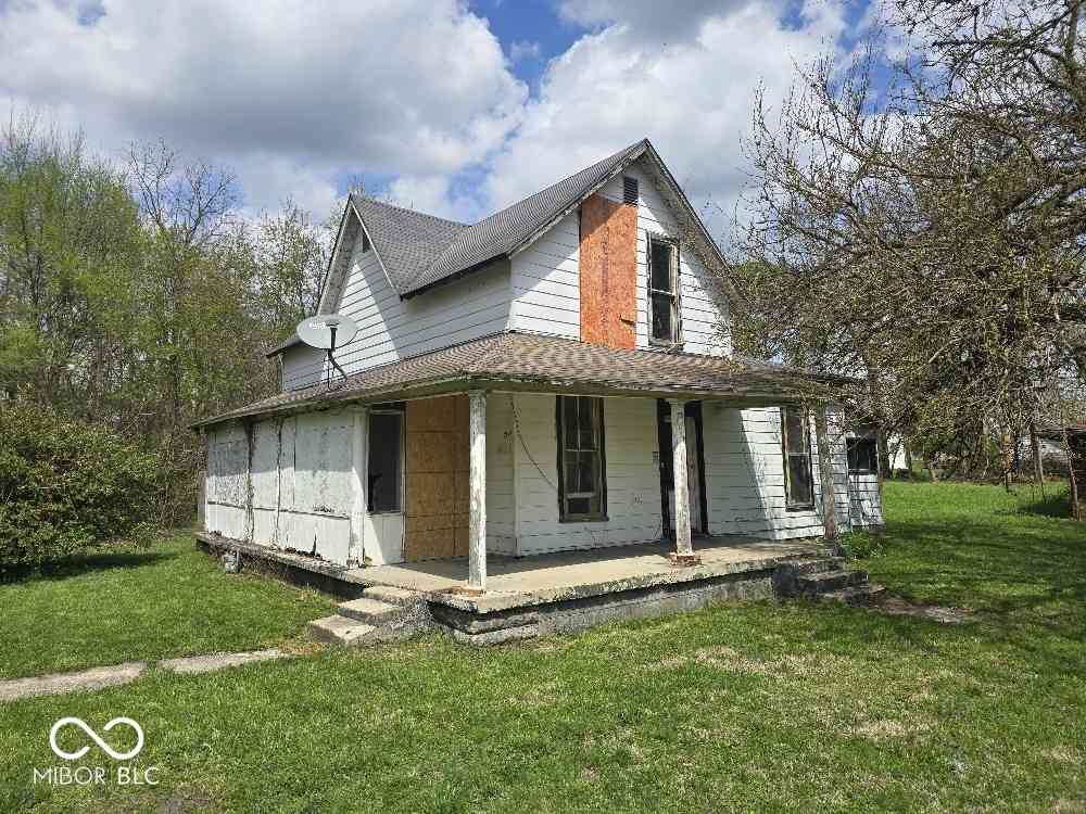 Homes For Sale - 2022 Forkner Street<br/> Madison County, Anderson, IN 46016