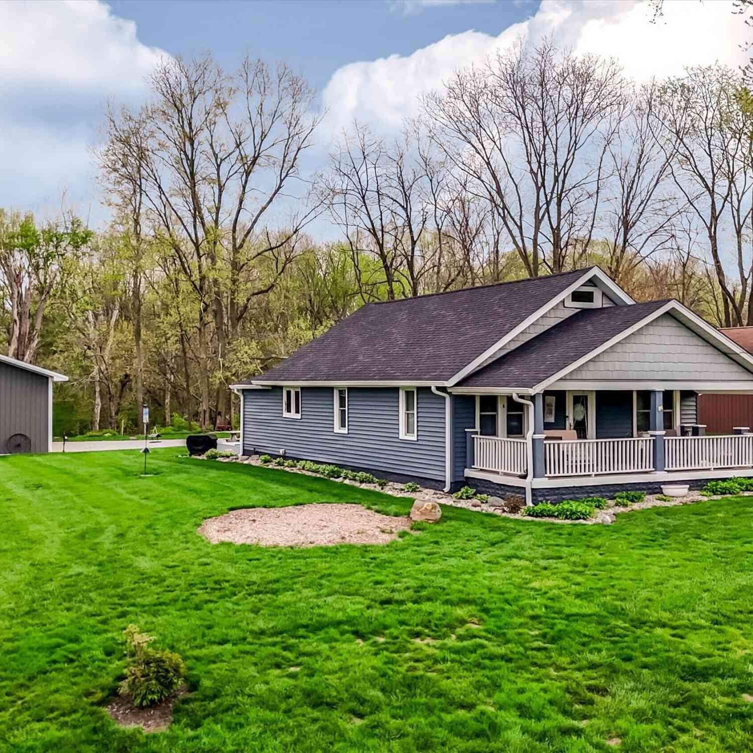 Homes For Sale - 5012 W 8th Street Road<br/> Madison County, Anderson, IN 46011