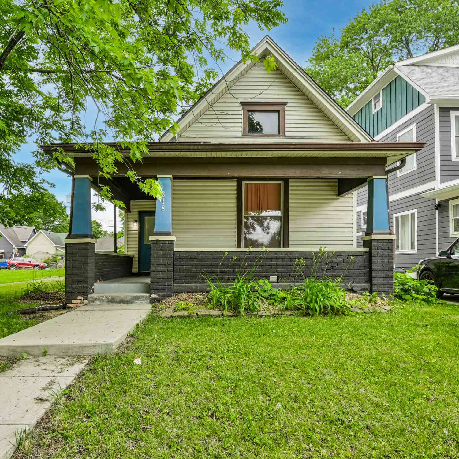 Homes For Sale - 818 N Keystone Avenue<br/> Marion County, Indianapolis, IN 46201