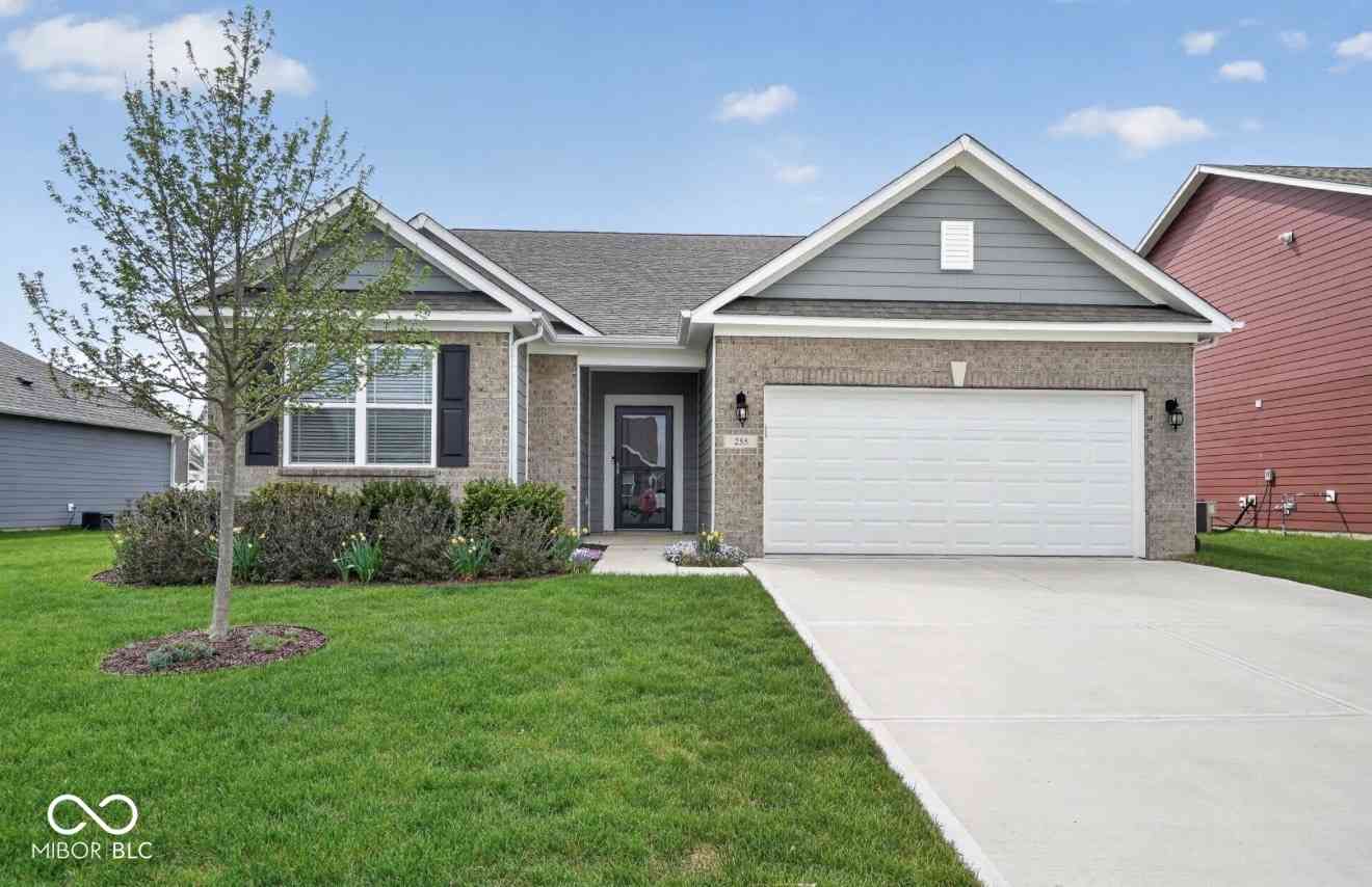 Homes For Sale - 255 Limerick Lane<br/> Madison County, Pendleton, IN 46064