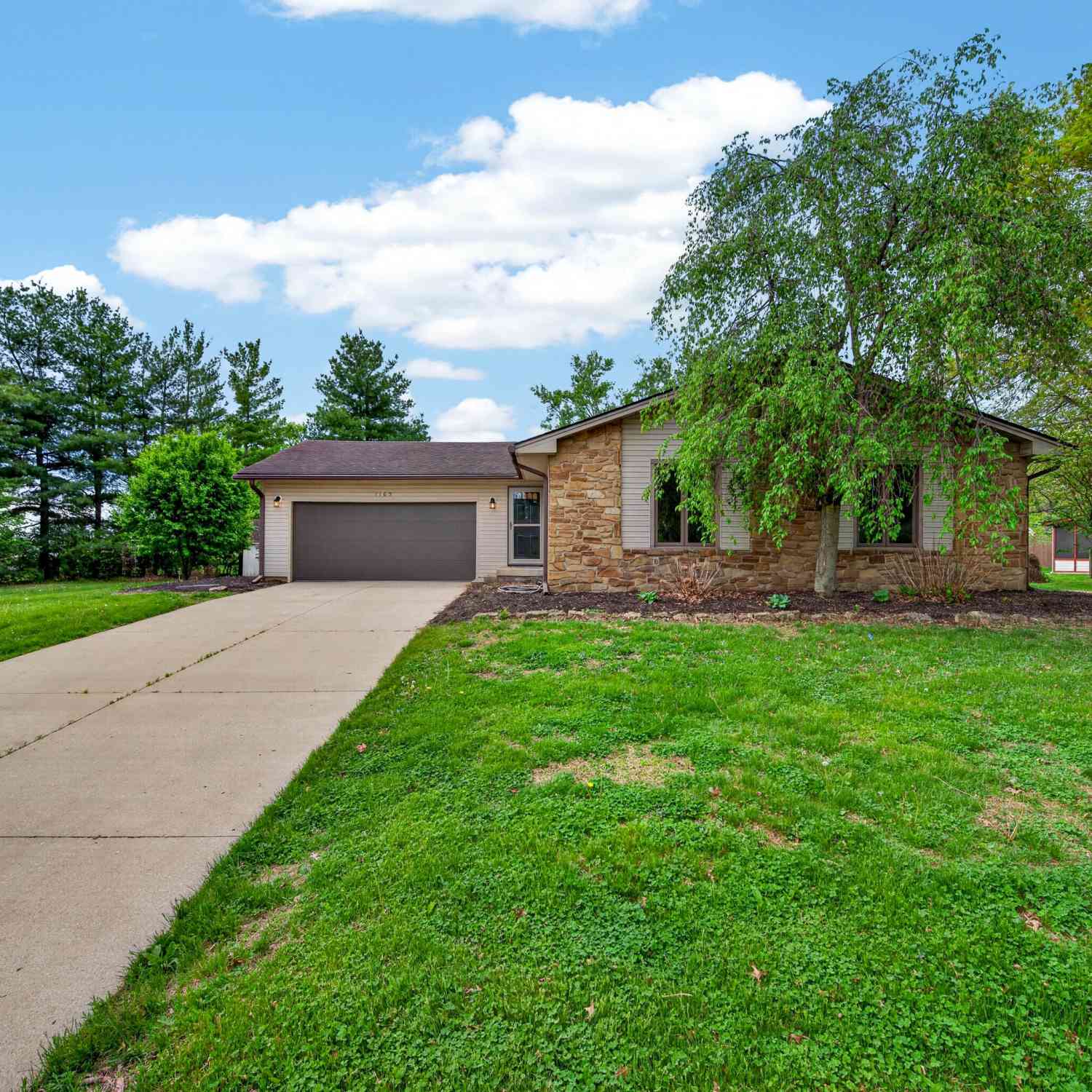 Homes For Sale - 1165 Cottonwood Drive<br/> Columbus, IN 47203