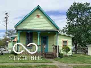 Homes For Sale - 400 E Main Street<br/> Jackson County, Crothersville, IN 47229