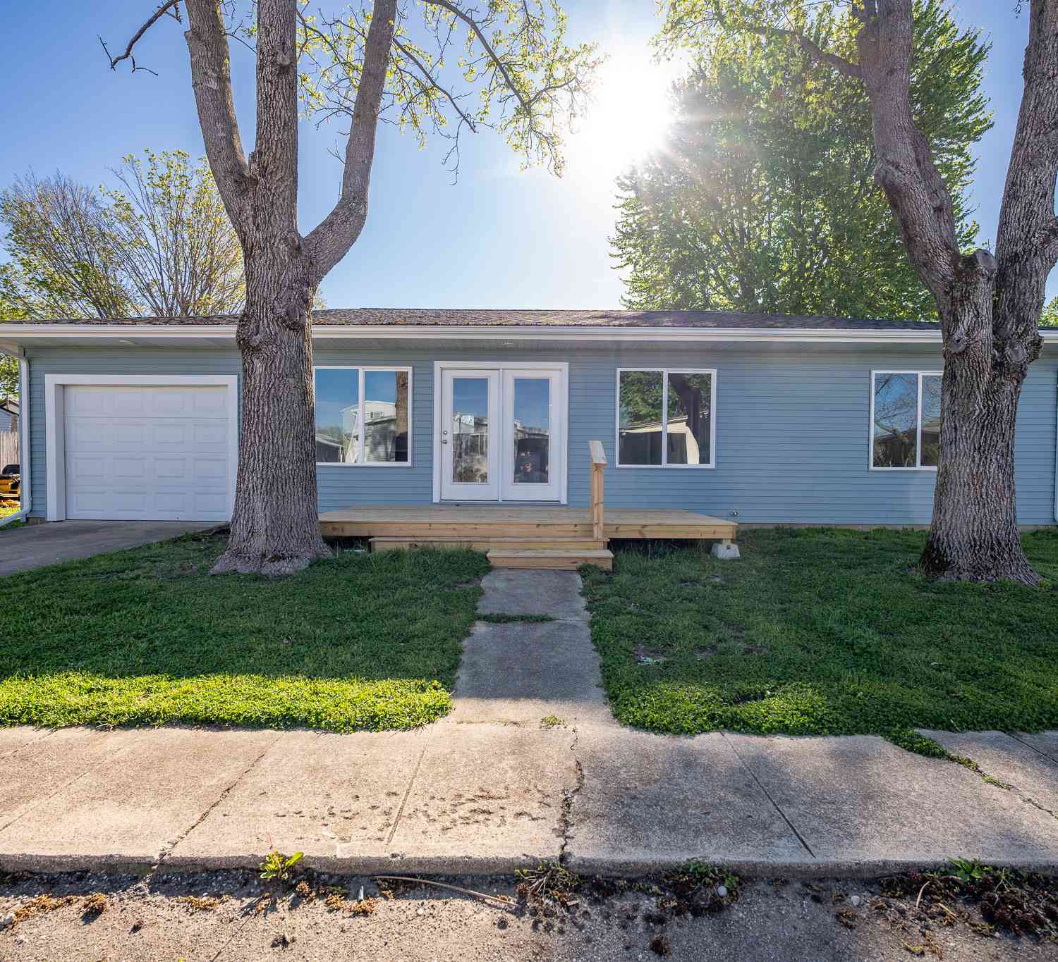 Mobile Home For Sale - 2036 Van Bibber Lake Estate<br/> Putnam County, Greencastle, IN 46135