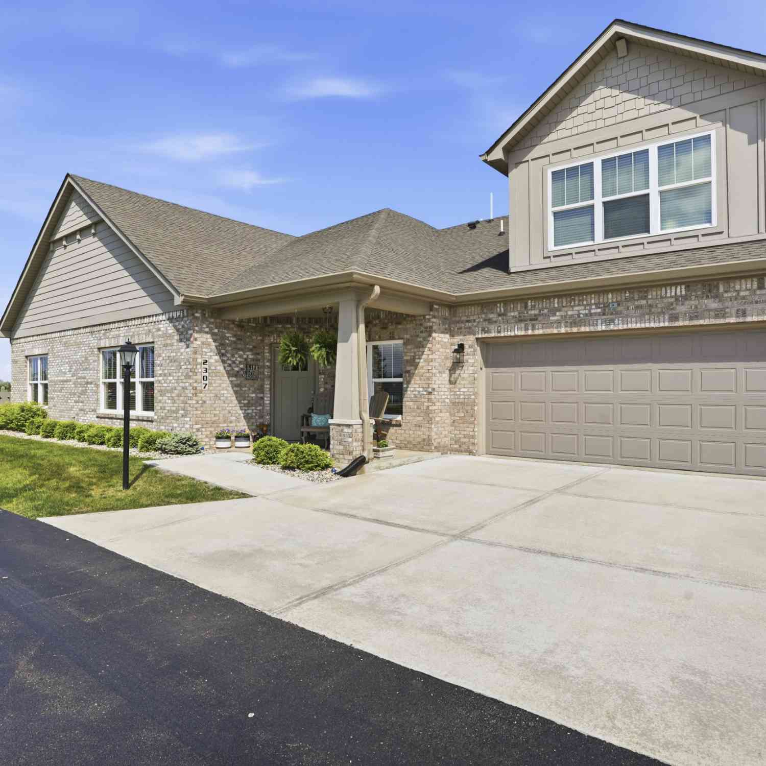 Condo For Sale - 2307 Saddle Drive<br/> Shelby County, Shelbyville, IN 46176