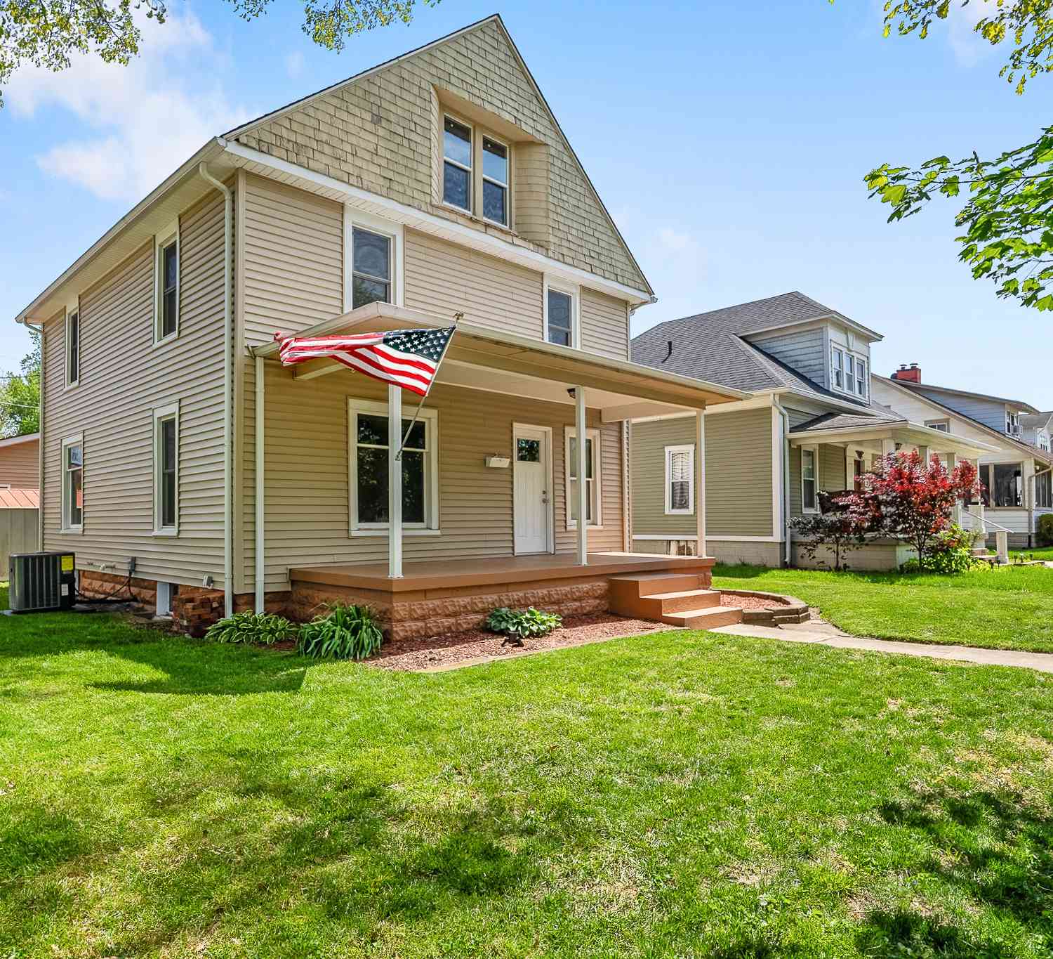 Homes For Sale - 624 N Pine Street<br/> Jackson County, Seymour, IN 47274