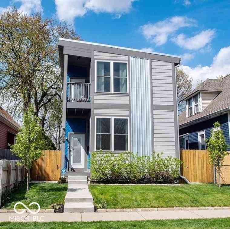 Homes For Sale - 1814 Lexington Avenue<br/> Indianapolis, IN 46203