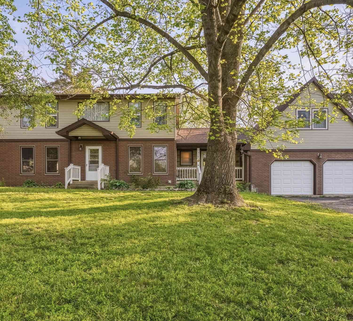 Homes For Sale - 8 Mill Springs<br/> Coatesville, IN 46121