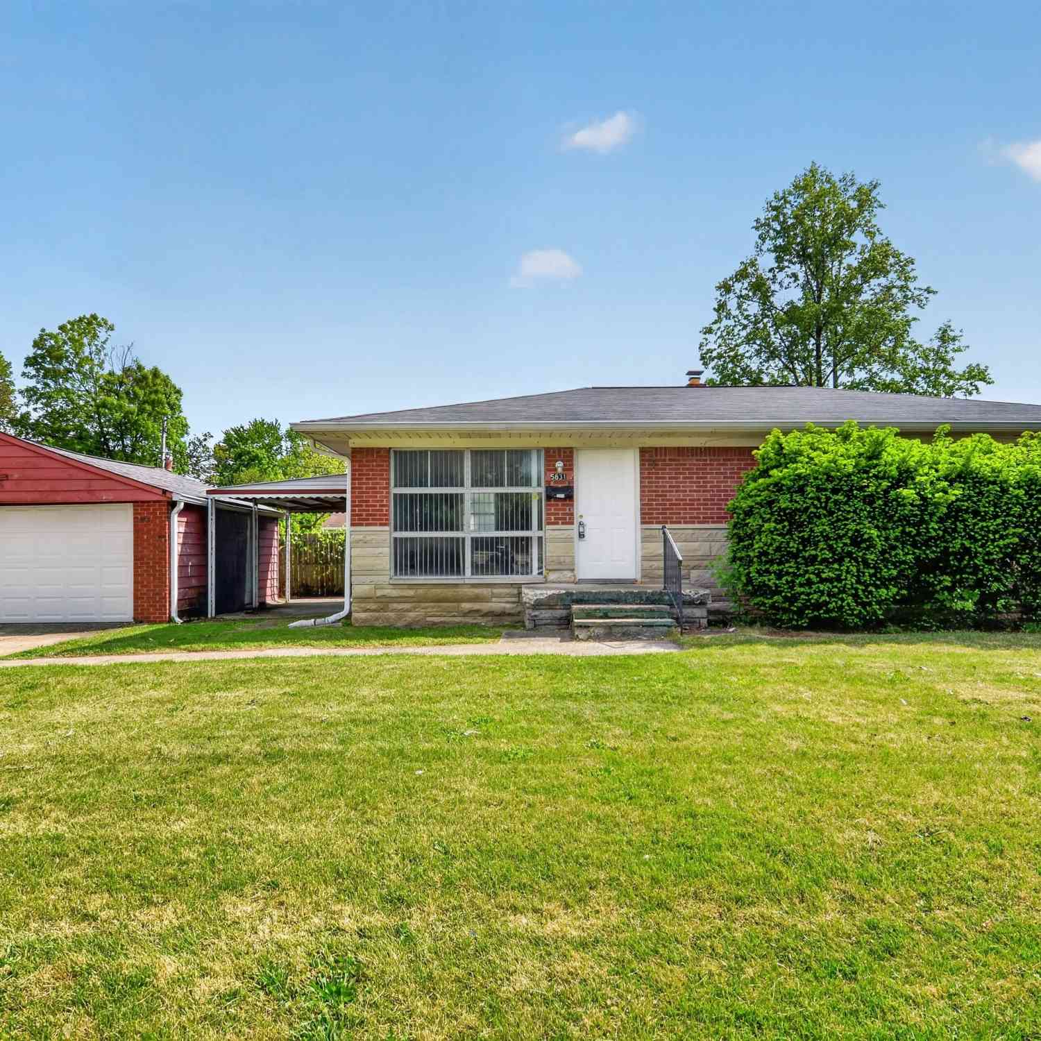 Homes For Sale - 5831 E 40th Street<br/> Marion County, Indianapolis, IN 46226