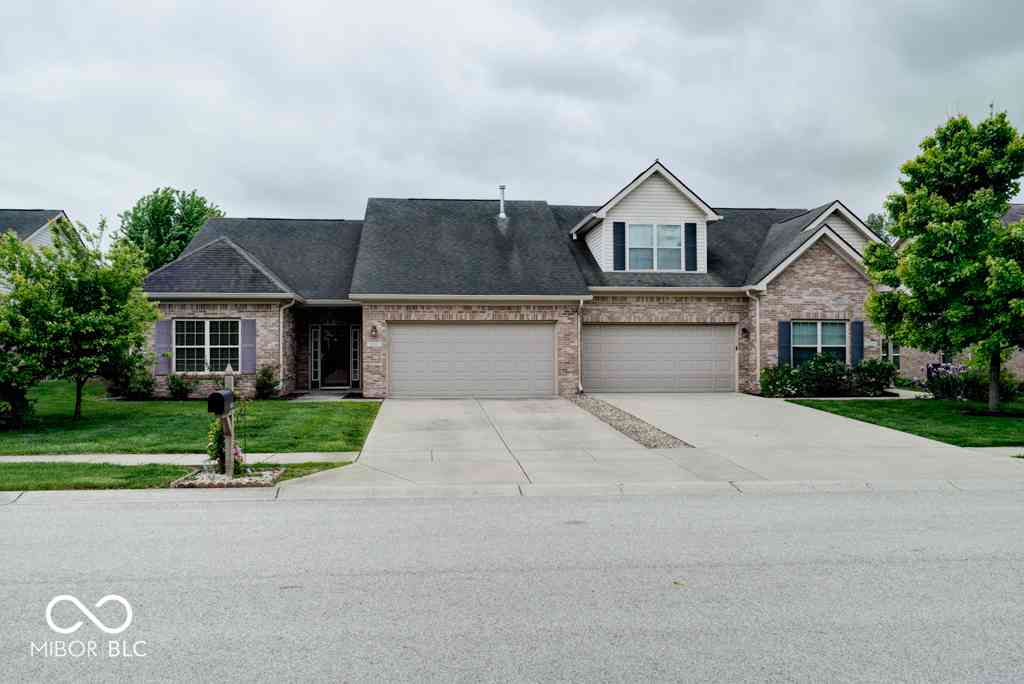 Condo For Sale - 5611 Lipizzan Lane<br/> Plainfield, IN 46168