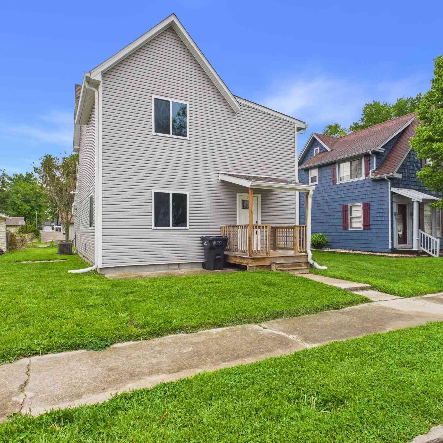 Homes For Sale - 508 W Monroe Street<br/> Madison County, Alexandria, IN 46001