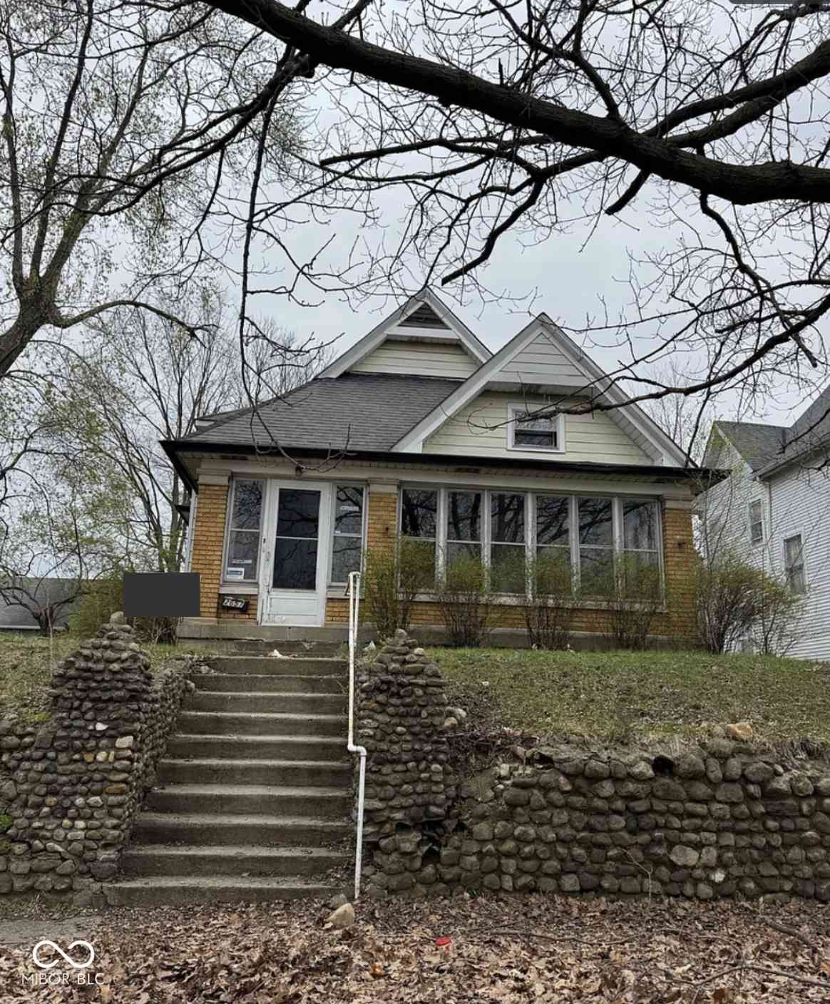 Homes For Sale - 2657 E Riverside Drive<br/> Marion County, Indianapolis, IN 46208