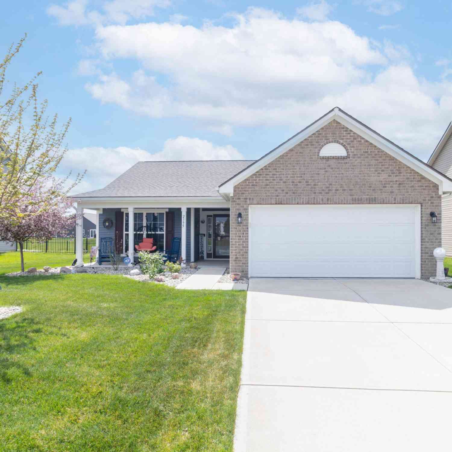 Homes For Sale - 2395 Silver Spoon Drive<br/> Greenfield, IN 46140