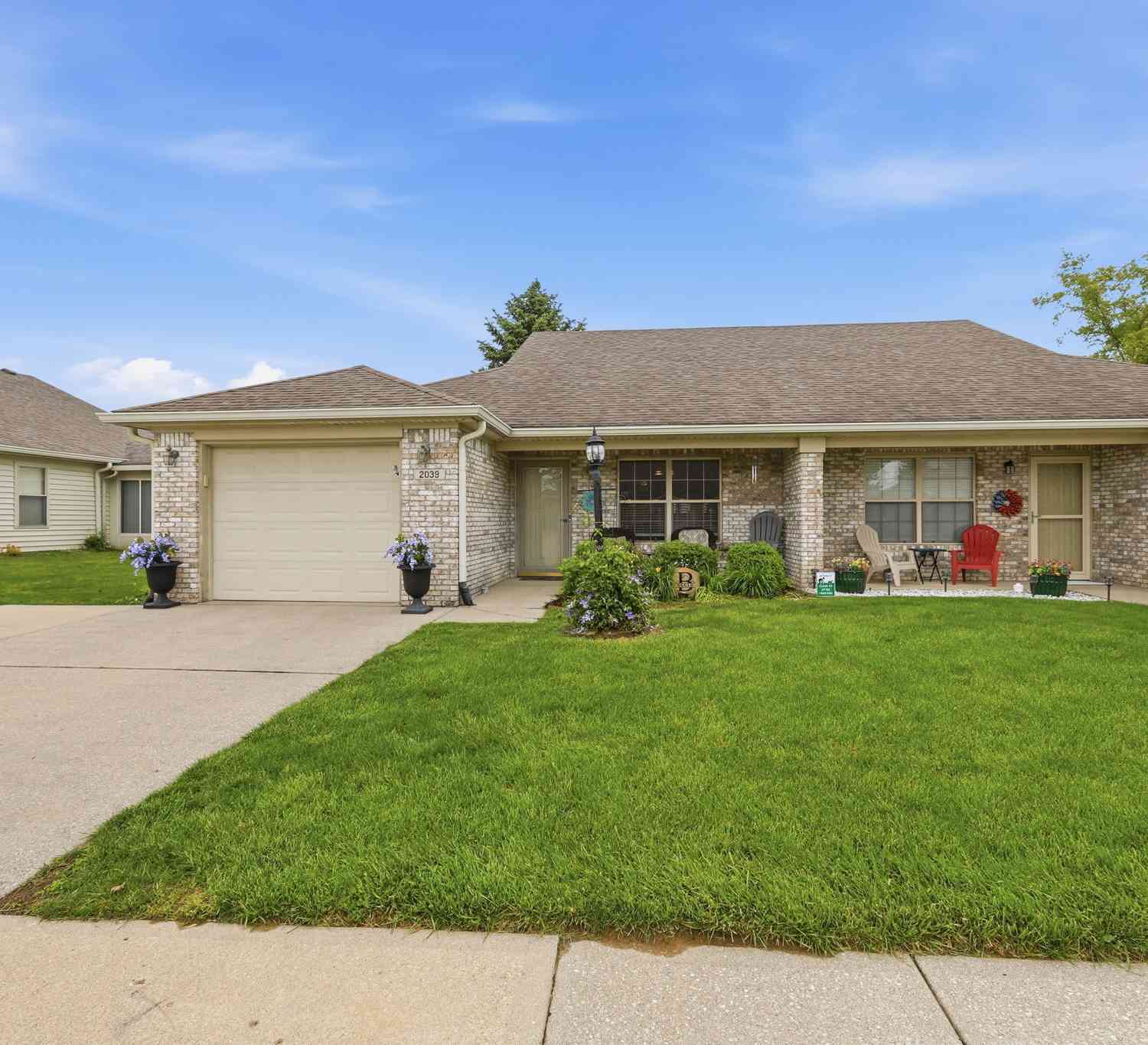 Homes For Sale - 2039 Flamingo Way<br/> Franklin, IN 46131