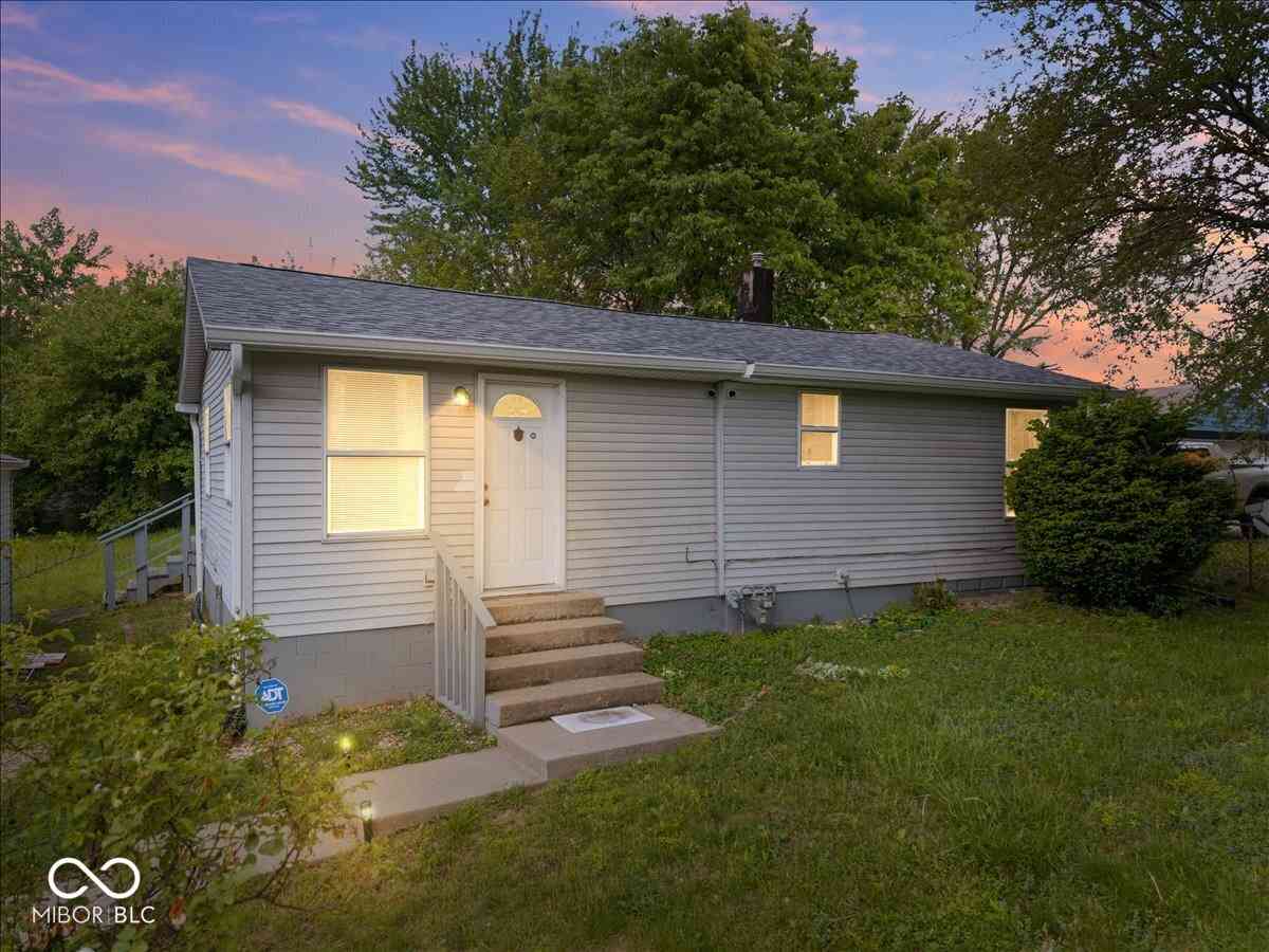 Homes For Sale - 2830 S Lyons Avenue<br/> Indianapolis, IN 46241