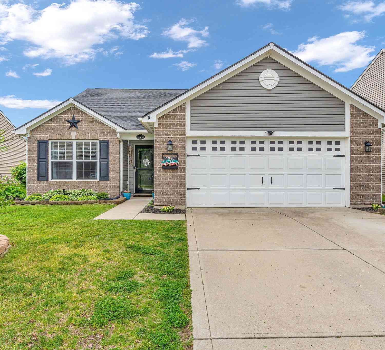 Homes For Sale - 2941 W Hawanian Lane<br/> Monrovia, IN 46157