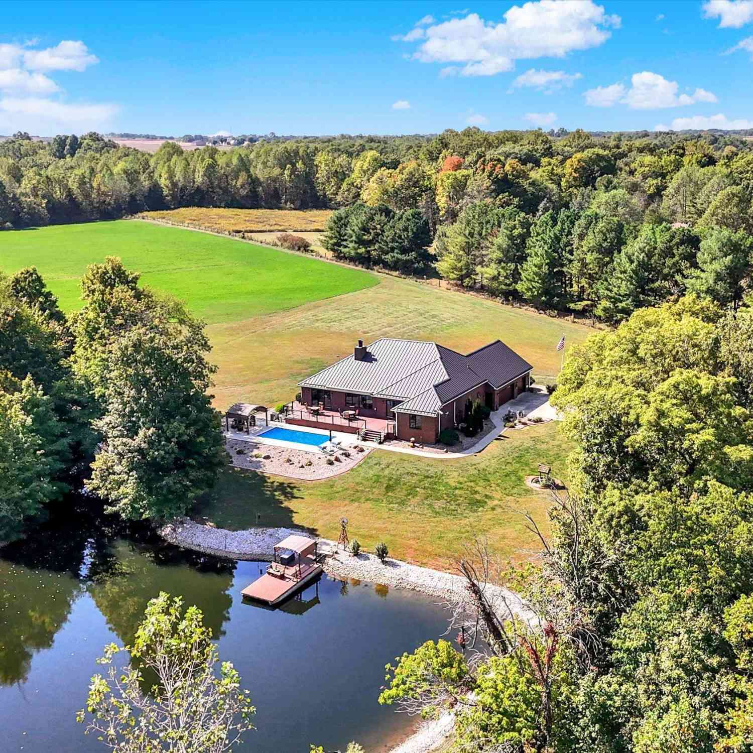 Homes For Sale - 940 E County Road 825<br/> Bainbridge, IN 46105