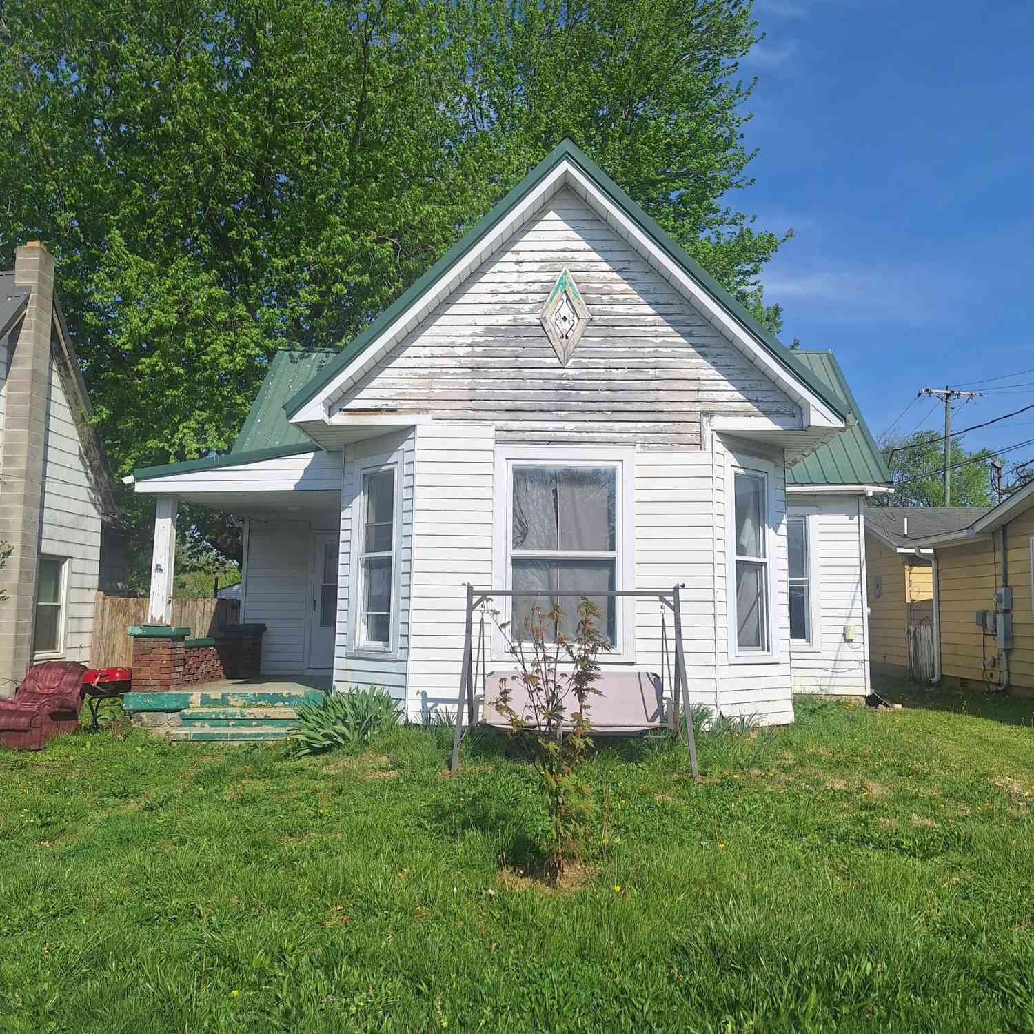 Homes For Sale - 50 W Poplar Street<br/> Jennings County, North Vernon, IN 47265