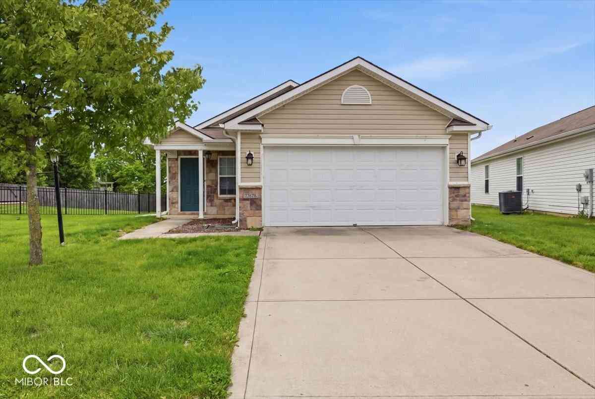 Homes For Sale - 12679 Old Pond Road<br/> Noblesville, IN 46060