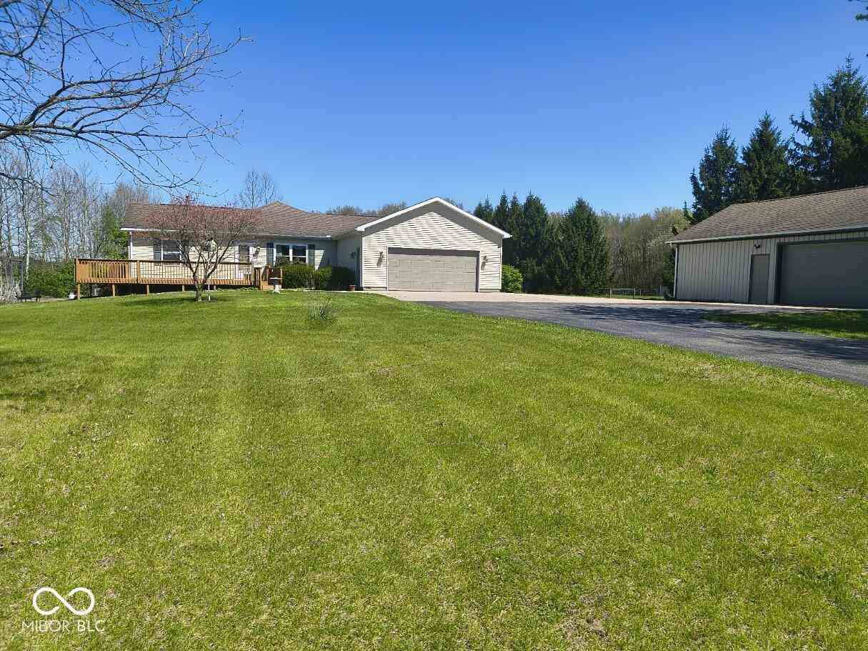 Homes For Sale - 12330 County Road 4<br/> Elkhart County, Middlebury, IN 46540