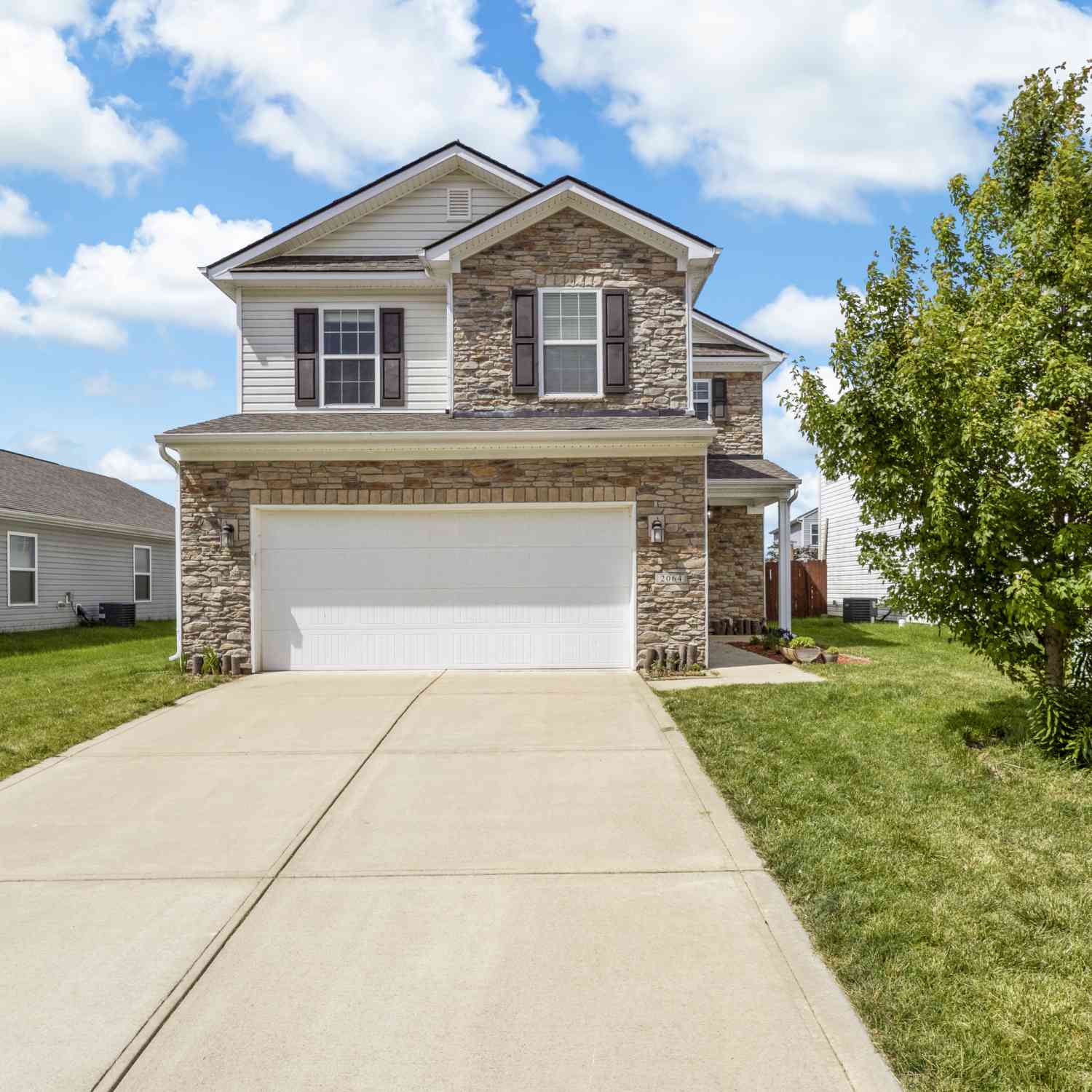 Homes For Sale - 2064 Shadow Creek Boulevard<br/> Columbus, IN 47201