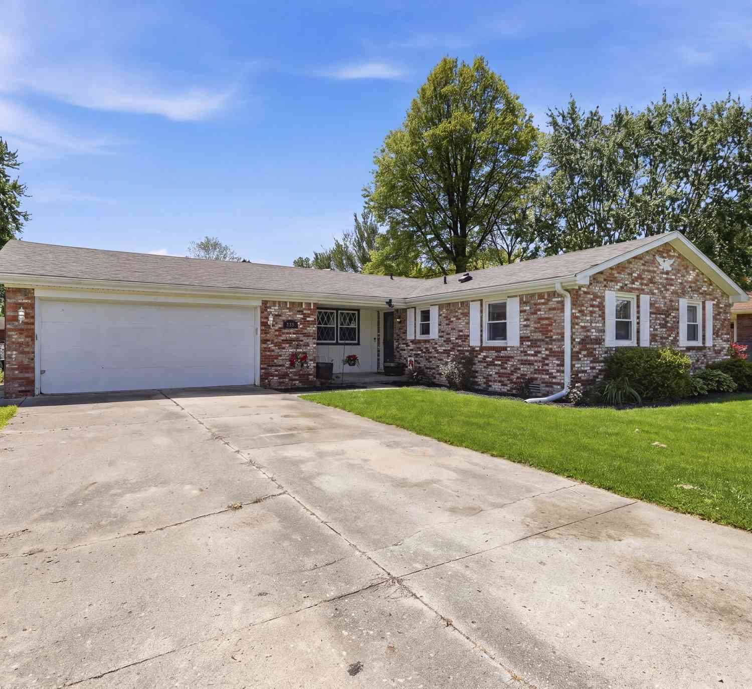 Homes For Sale - 1709 E 47th Street<br/> Madison County, Anderson, IN 46013