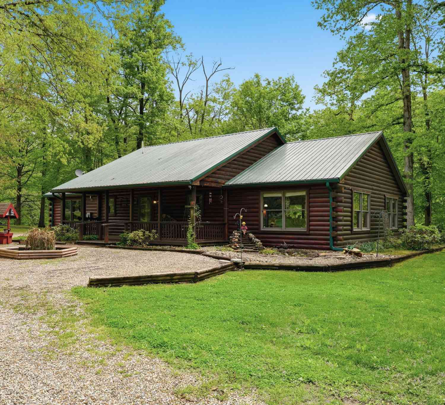 Homes For Sale - 5203 S County Road 900<br/> Reelsville, IN 46171