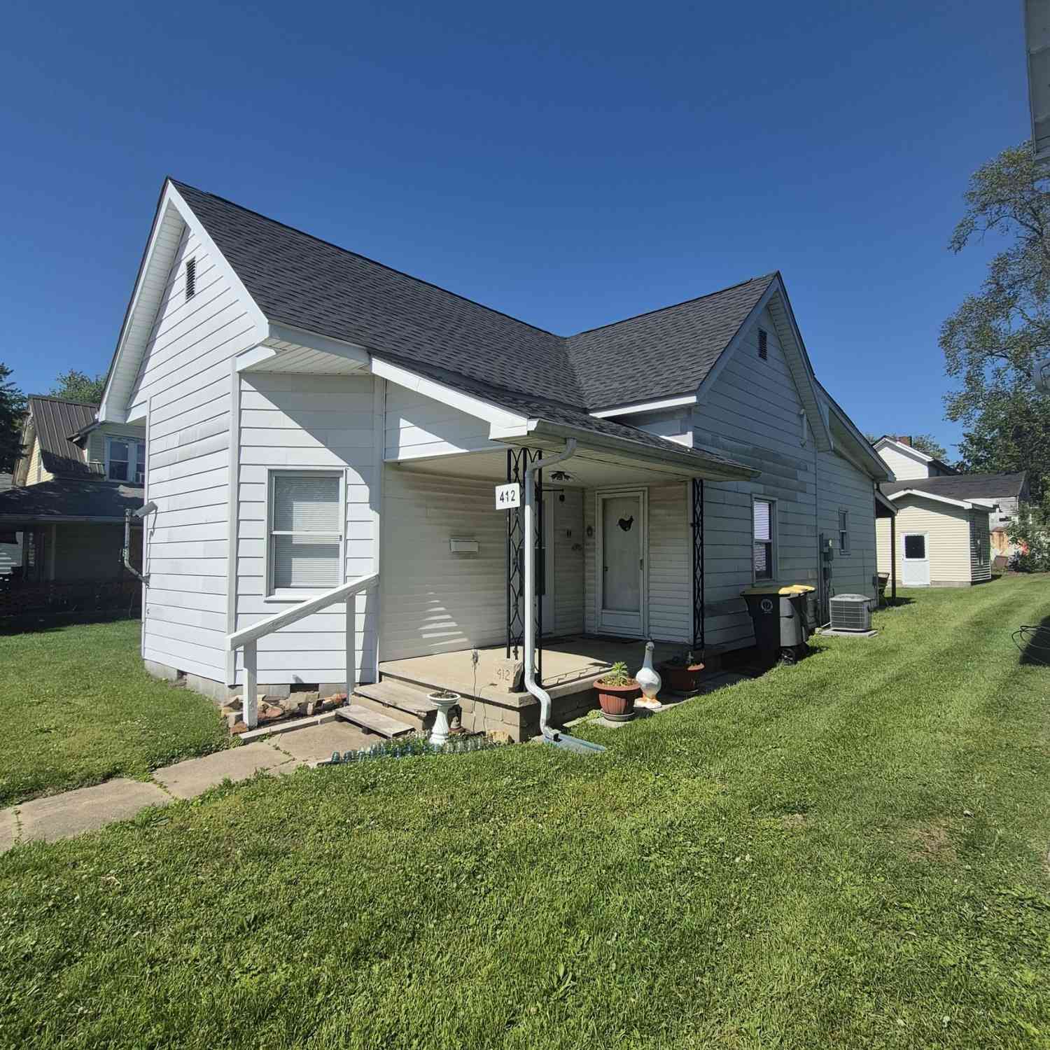 Homes For Sale - 412 Indianapolis Avenue<br/> Jackson County, Seymour, IN 47274