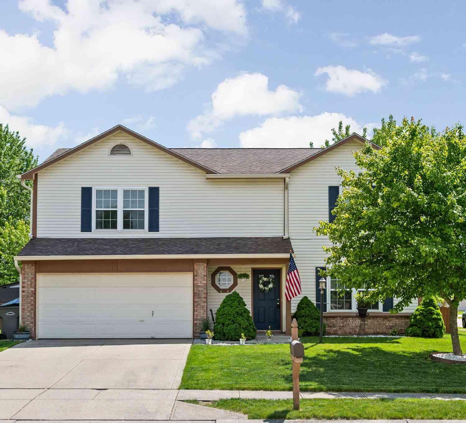 Homes For Sale - 409 Lockerbie Lane<br/> Hendricks County, Pittsboro, IN 46167