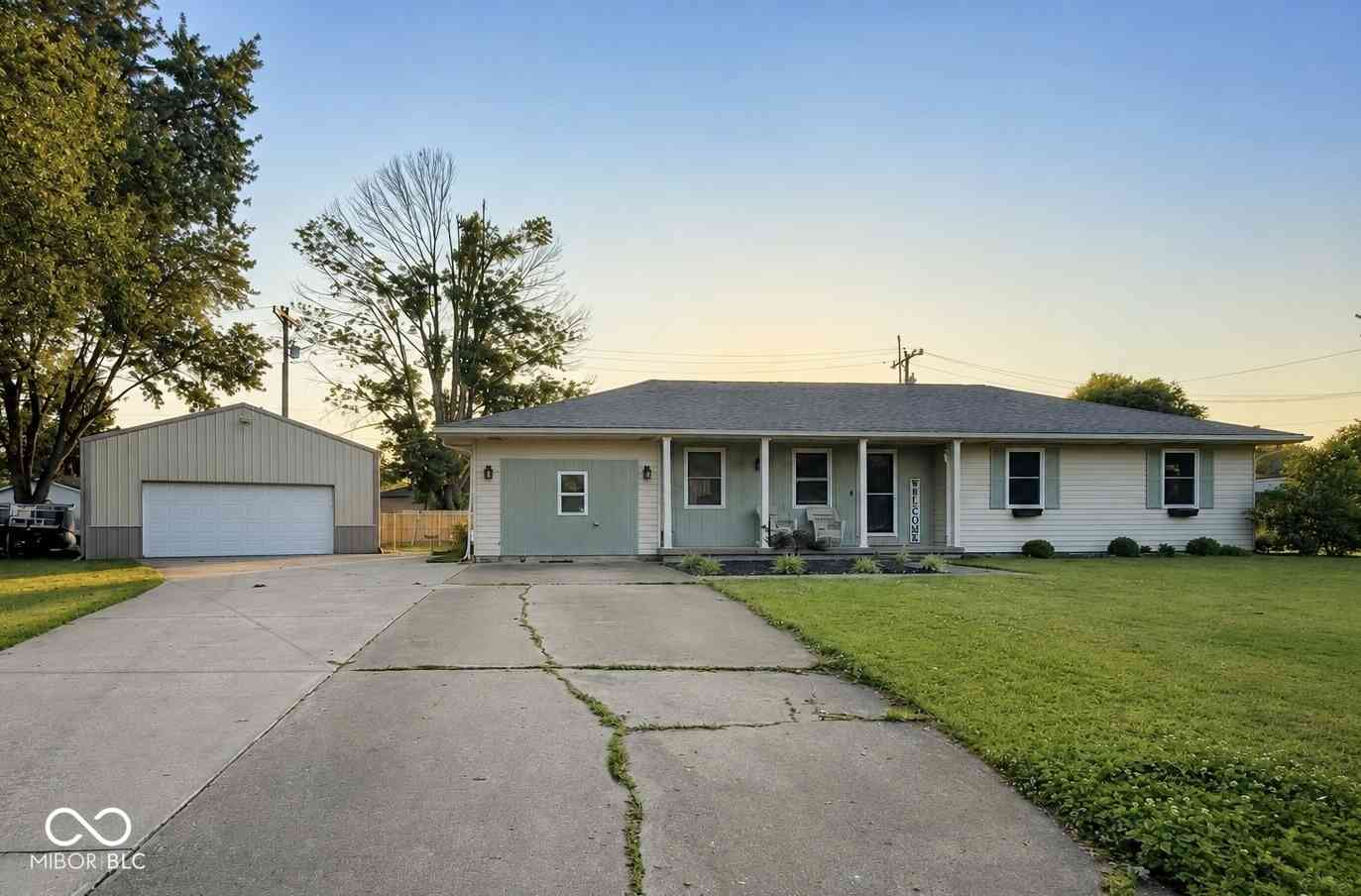 Homes For Sale - 740 Linden Drive<br/> Jackson County, Seymour, IN 47274