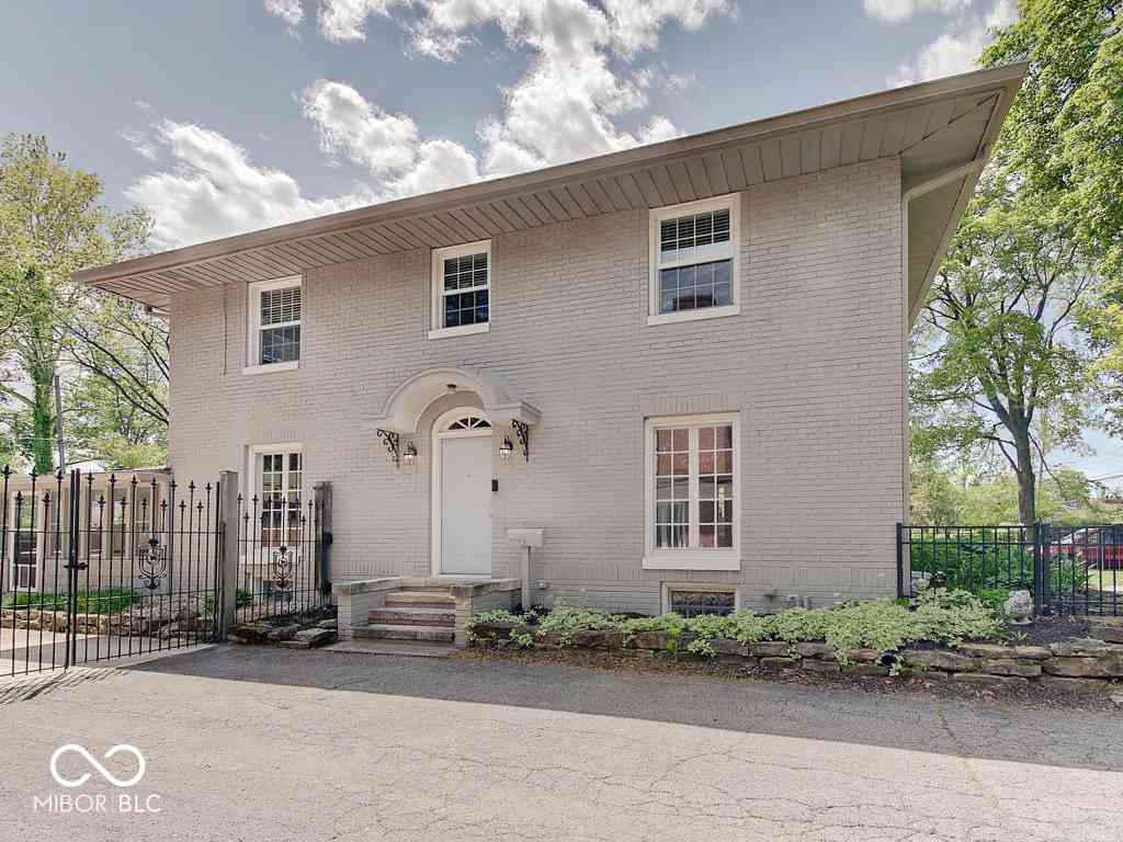 Homes For Sale - 27 W 46th Street<br/> Marion County, Indianapolis, IN 46208